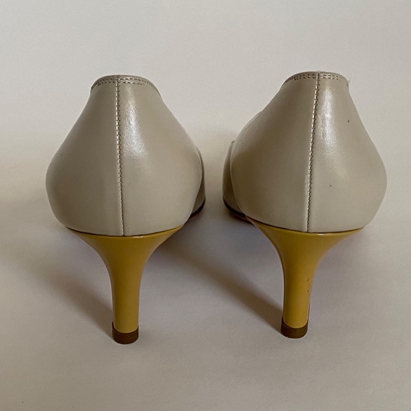 Ferragamo Women's Shoes (Pumps) - Picture 5 of 6